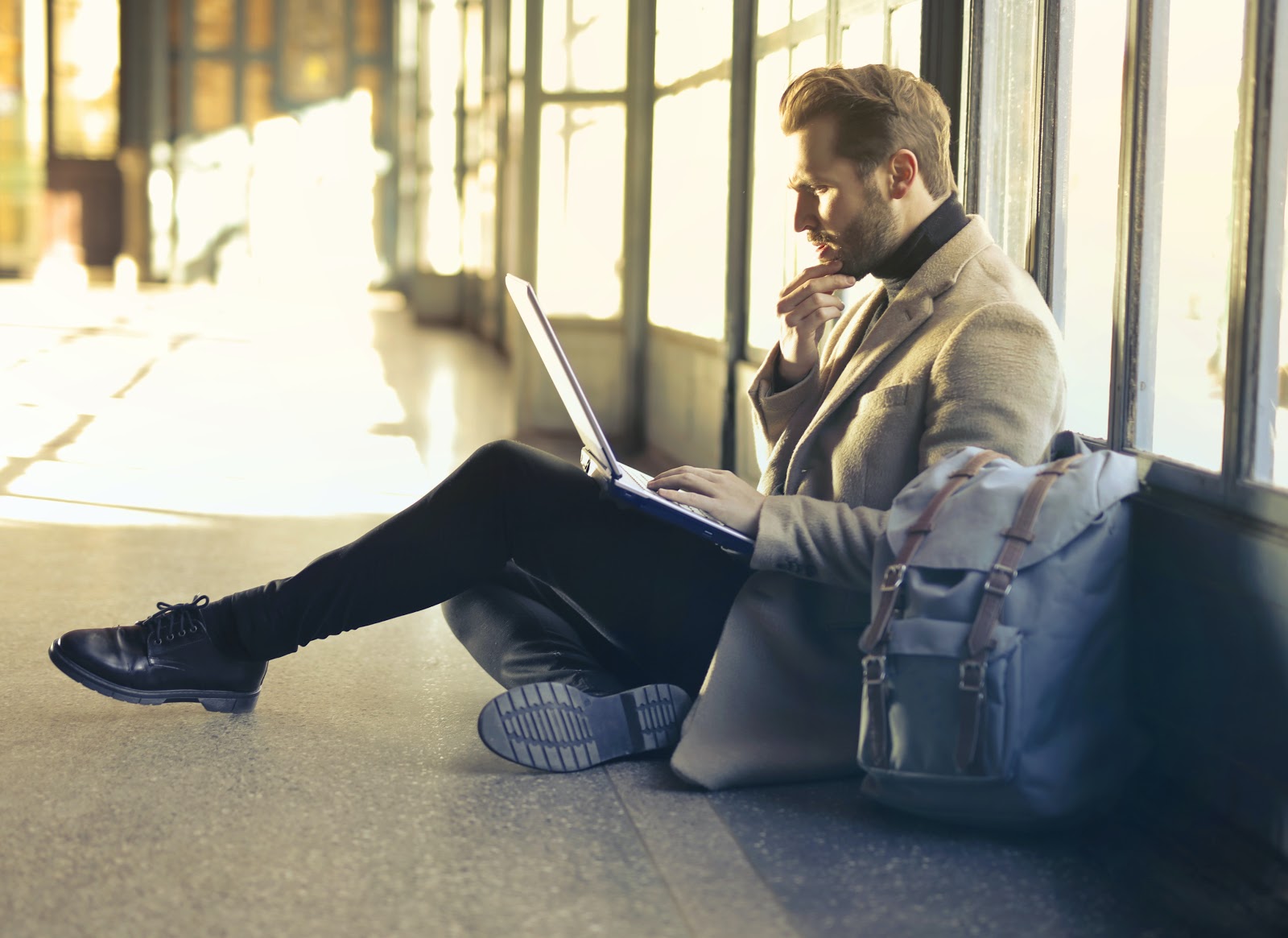 A Beginner's Guide to Business Backpack Travelling