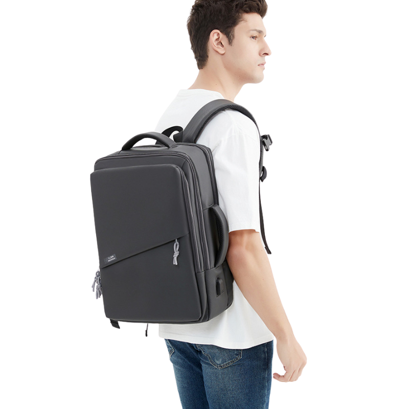 The Vaeliryn™ Signature Backpack by Camel Mountain – 55L, Fits 16" Laptop