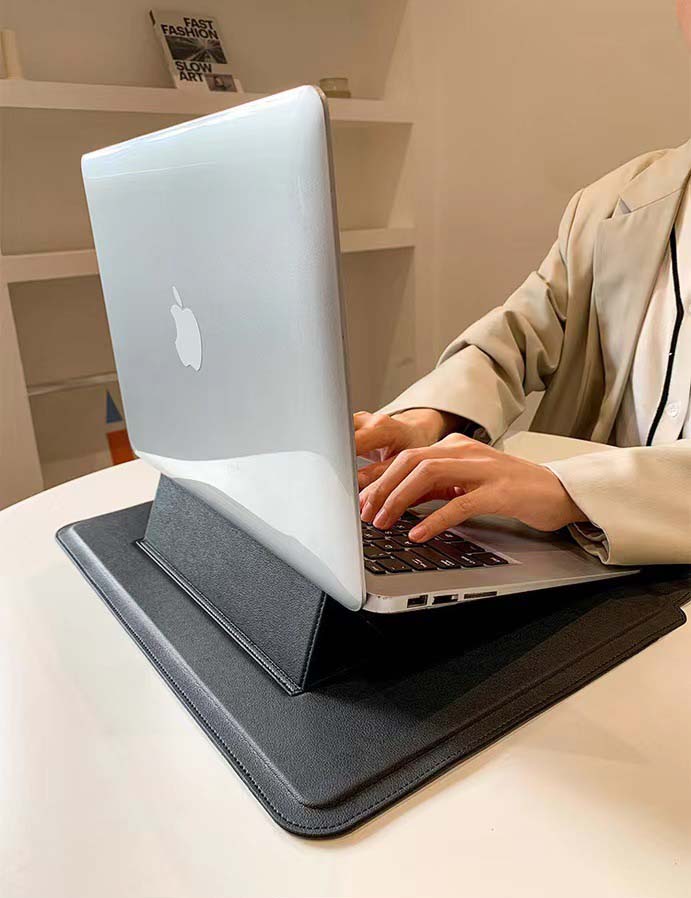 The Trionyx™ Laptop Bag by Camel Mountain – Fits Laptops Up to 14" & 16" – 2L & 3L Capacity
