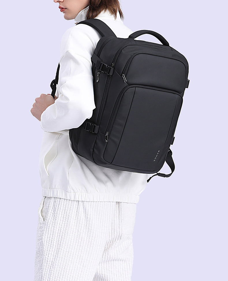 The Horizon™ Platinum Backpack