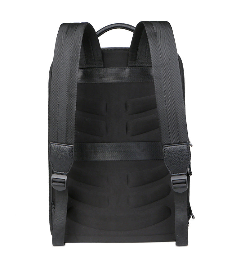 The RoamRush™ Max Backpack
