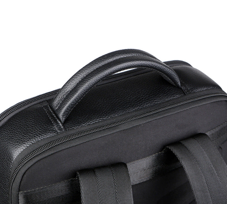 The RoamRush™ Max Backpack