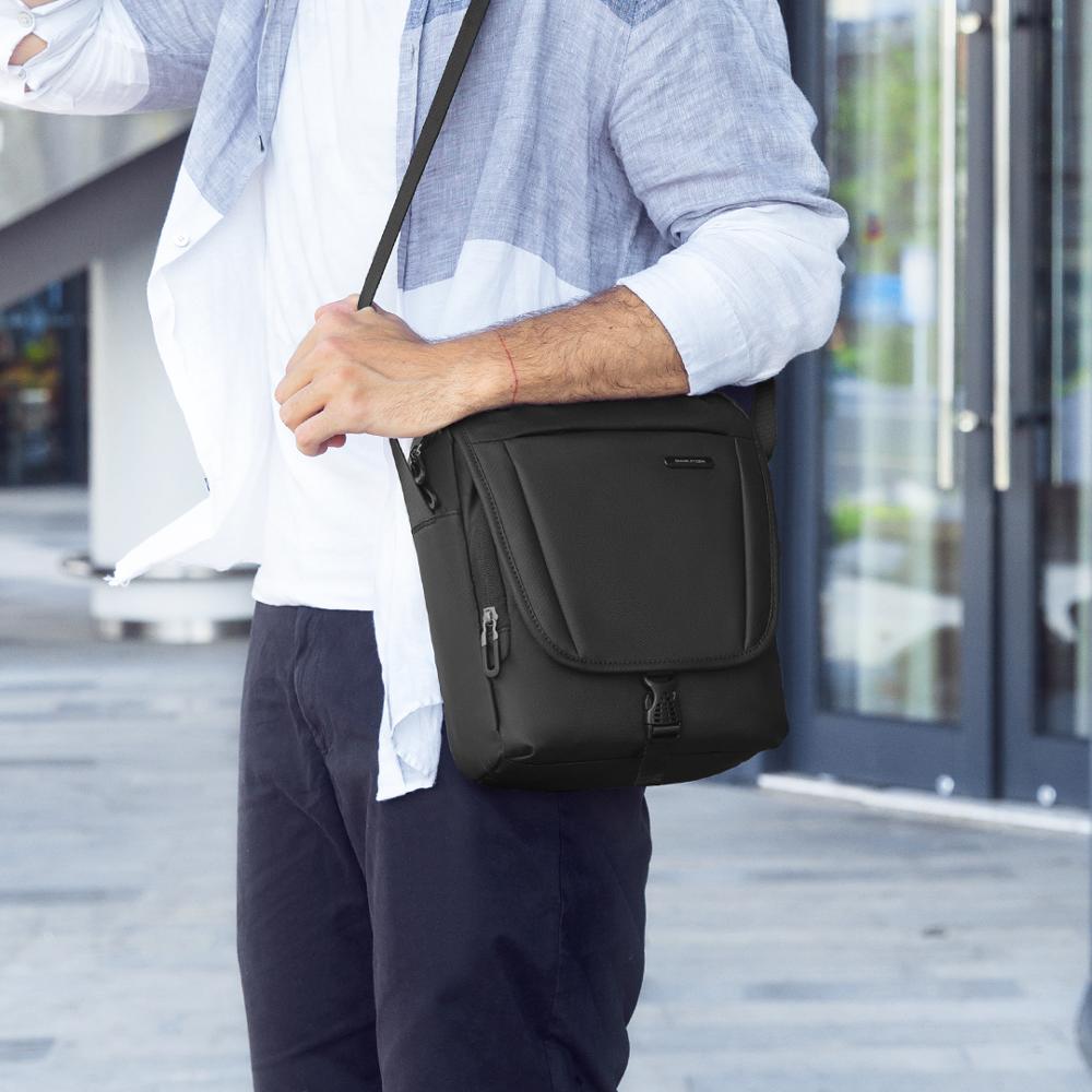 Blacktravelwaistbagfornotepad