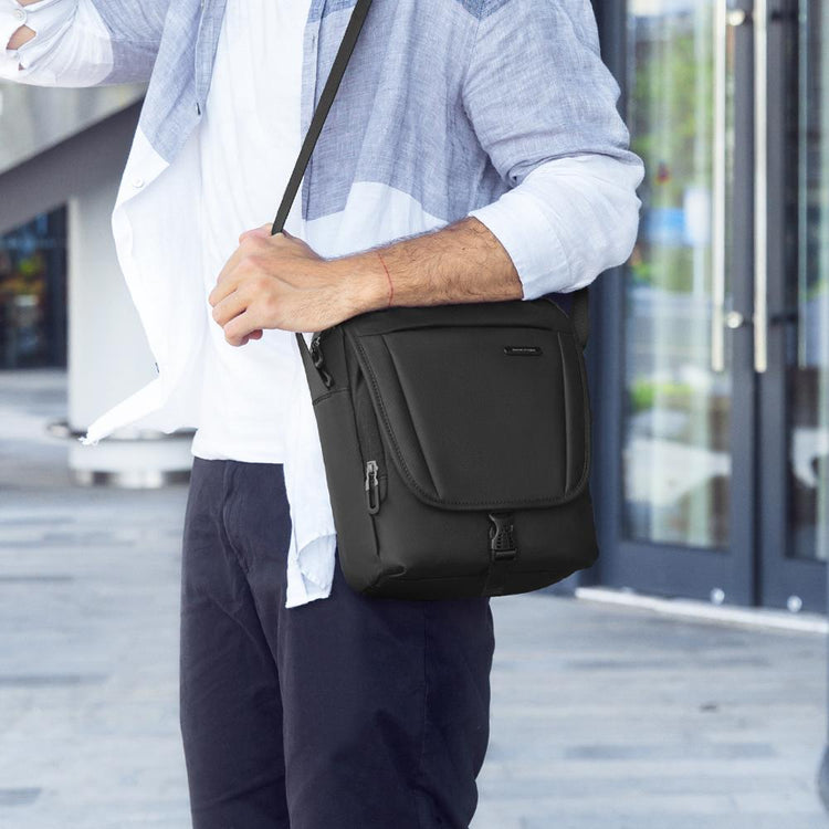 Blacktravelwaistbagfornotepad
