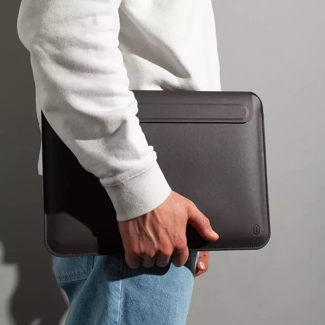 The Giant™ Pro sleeve