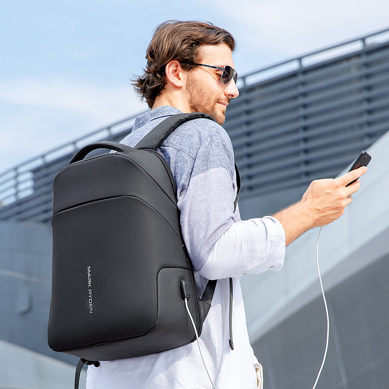 Lion -Backpack-Business-Travel-Rain court