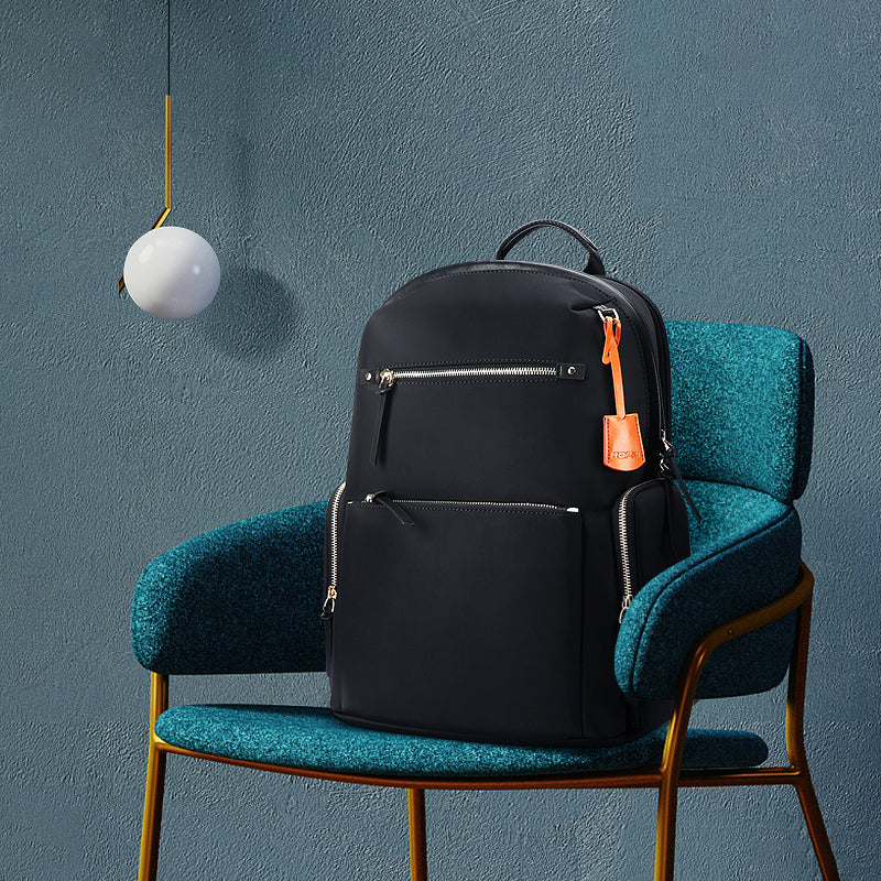 Martha™ DLX Daypack