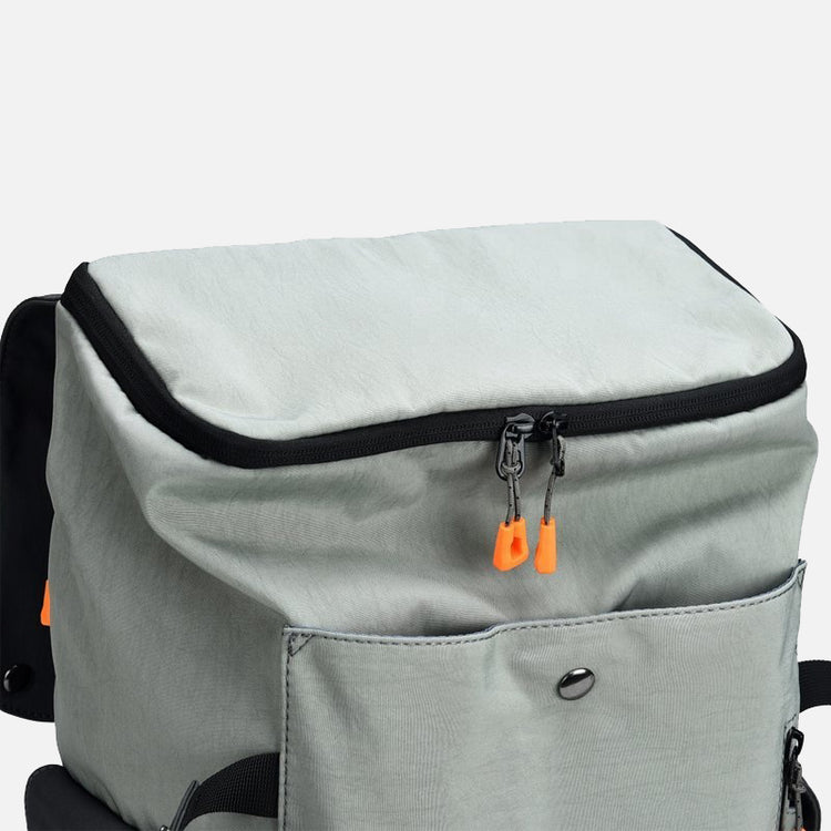 Quantum-Backpack-Fashion-Business