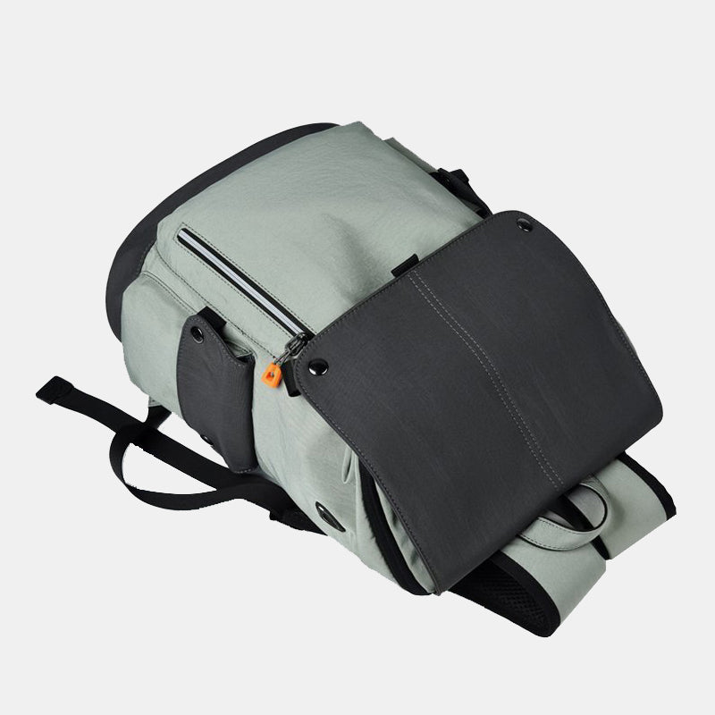 Quantum-Backpack-Fashion-Business