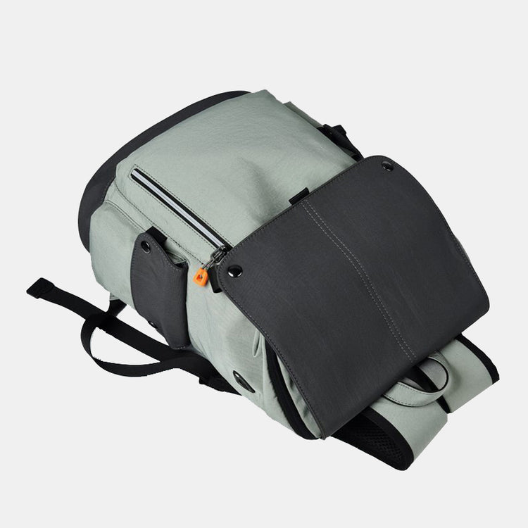 Quantum-Backpack-Fashion-Business