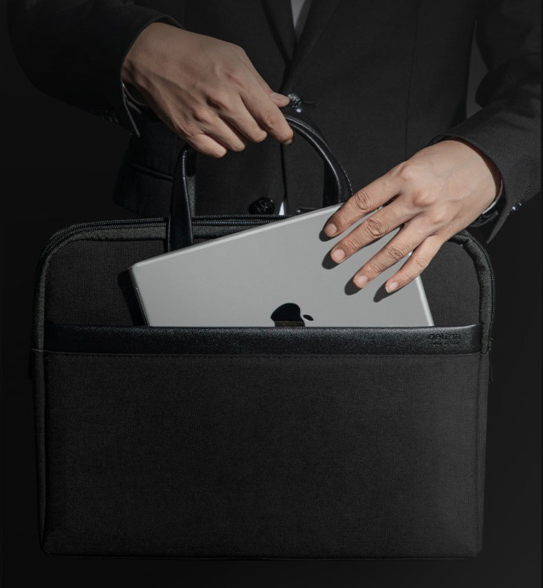 The Azura™ Pro Bag