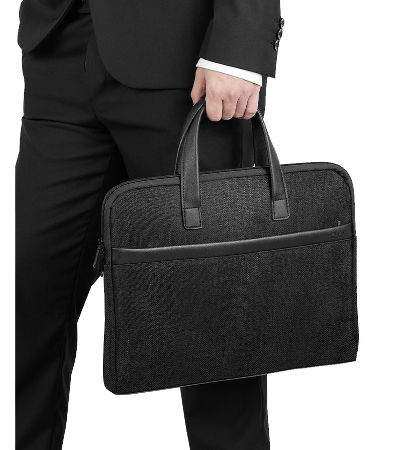 The Azura™ Pro Bag