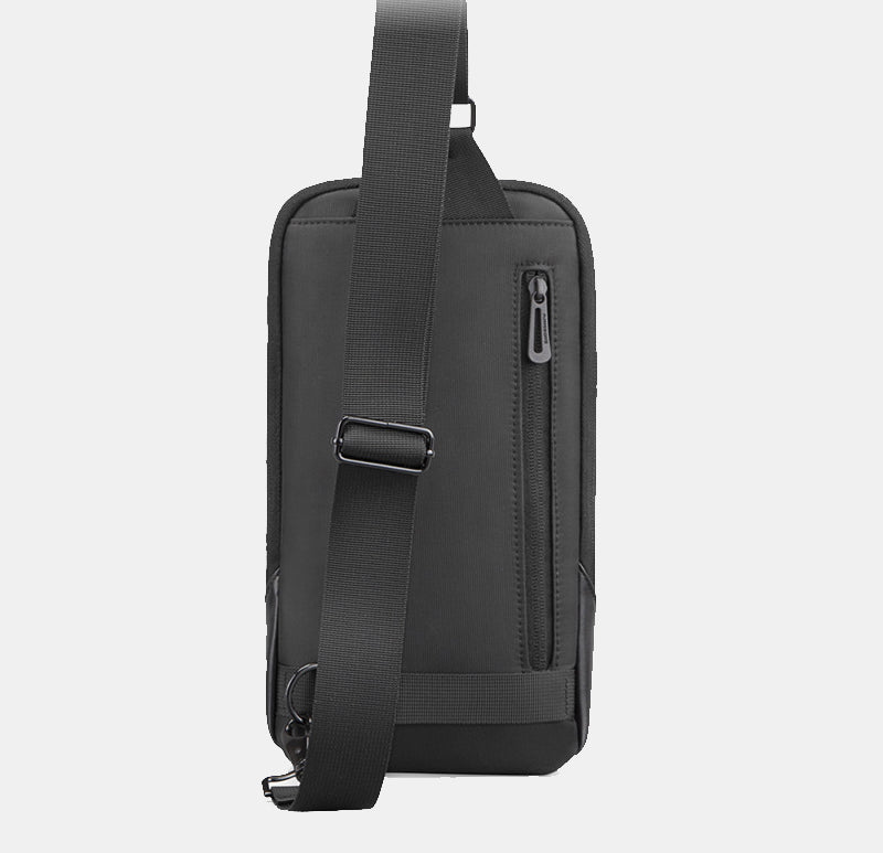 The Diagonal™ Pro Bag