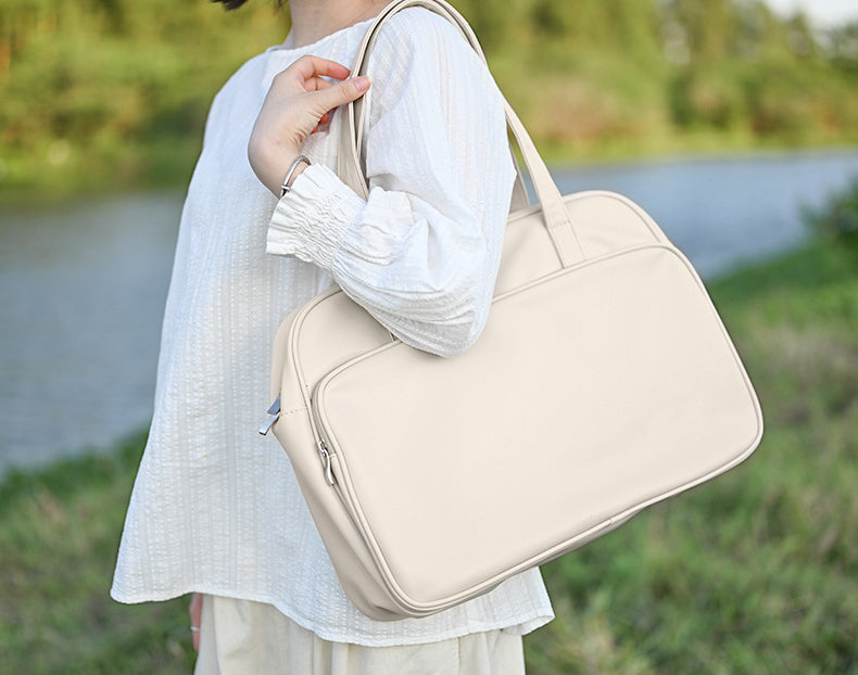 The Diamond™ Max Bag