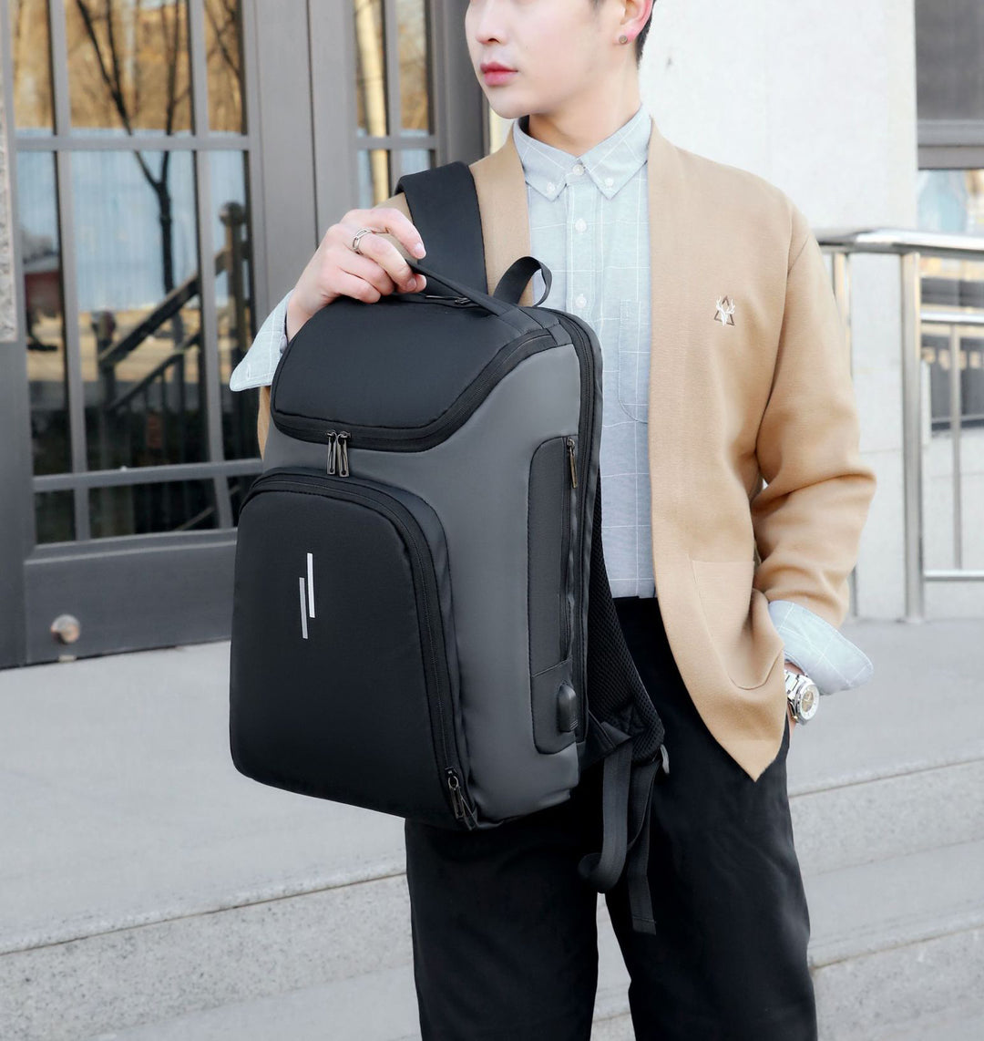 The Hustle™ Pro Backpack