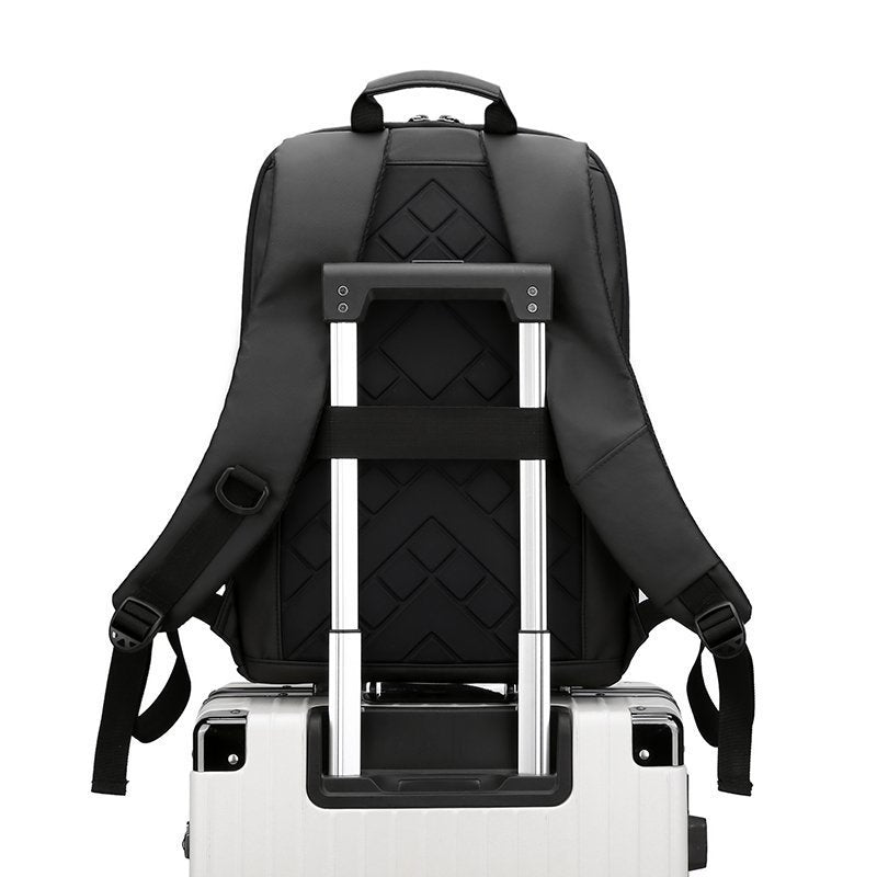 The Pineview™ Pro Backpack