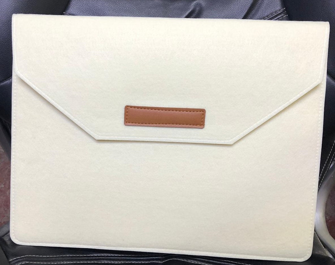 The SPLASH™ Pro Laptop Case