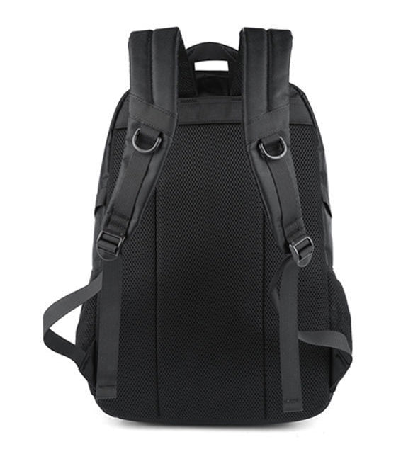 The Silverback™ Pro Backpack