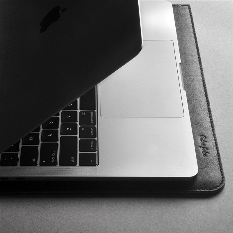 The Straight™ Laptop Bag