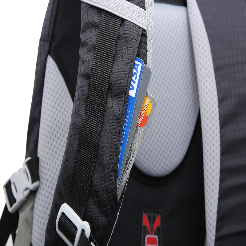 The Wild RHINO 30L Day Backpack